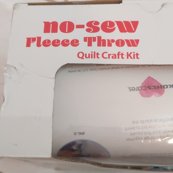 No sew fleece throw - Picture 6 of 7